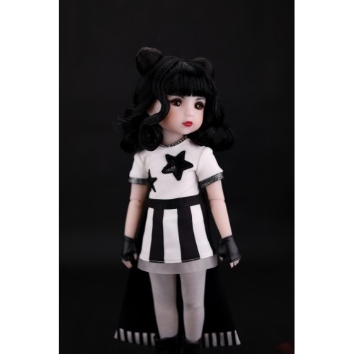 Ruby Red Fashion Friends Nicky Fan Edition RubyRedToys