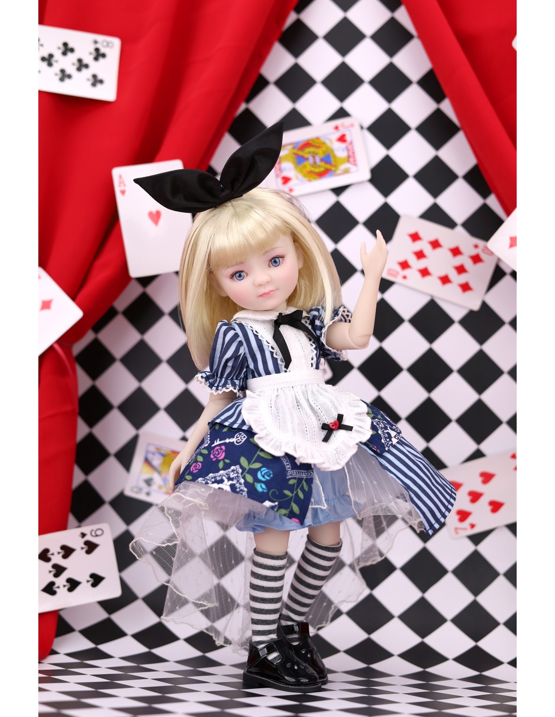 Alice Classic Doll Alice in Wonderland 11