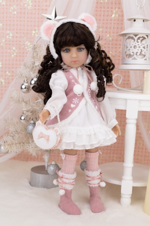 Polly, Darker Lip with Snowflake (Limited Edition)